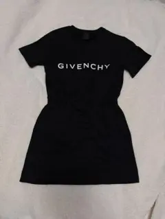 GIVENCHY 黒 ミニワンピース 半袖のサムネイル