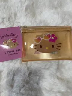 即購入⭕️日焼けキティ フラットポーチ Seria 人気商品 サンリオ