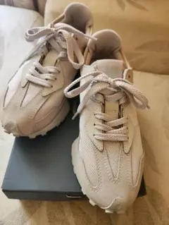 new balance 327 ライトベージュ 24