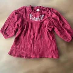 Combi mini 赤色 刺繍入り 長袖カットソー