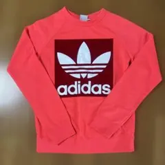 adidas ピンク オレンジ系ロゴ スウェット