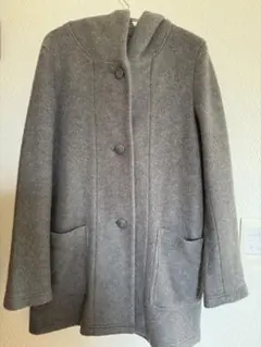 シューラルー　ミドル丈コート　軽くて暖かいコート