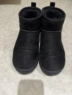 ムートンブーツ　黒　ブラック