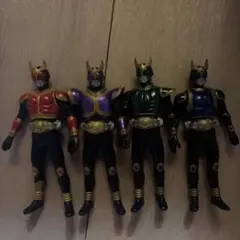 仮面ライダー クウガフィギュア 4体セット