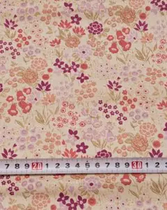 ‼️早いもの勝ち‼️●花柄●フラワー●シーチング●クリーム系●１ｍ●