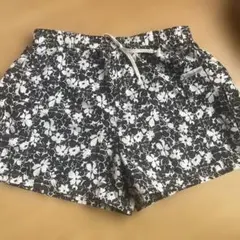Private Label 花柄ショートパンツ　水着のサムネイル
