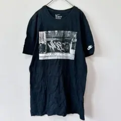 NIKE ナイキ Tシャツ クルーネック 写真柄 S 黒 トップス ストリートのサムネイル