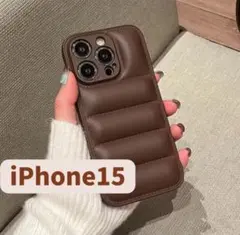 新品未使用　iPhone15用ケース　ブラウン　ダウンジャケット風