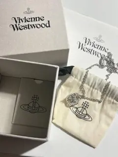 Vivienne Westwood ネックレス