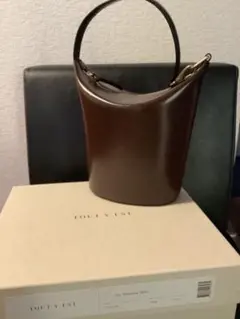 未使用tout y est ロケスモールバッグトゥティエキャメルブラウン