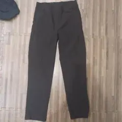 ブラック スリムフィット カジュアルパンツ