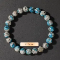 男女兼用、シンプルなカラーデザインを採用したクラシックなビーズブレスレット。