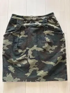 迷彩柄 タイトスカート 前ポケット付き