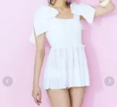 ホワイト ワンピース水着 スモッキングデザイン