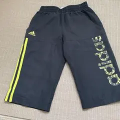 アディダス　130  ショートパンツ　股下31センチ