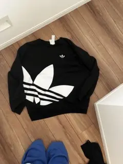 adidas Originals ビッグトレフォイル スウェット ブラックのサムネイル