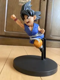 孫悟空 ジャンプ中 フィギュア