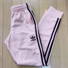 アディダス　adidas スウェットパンツ　ピンク　トラックパンツ