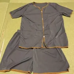 新品　パジャマ２点セットのサムネイル