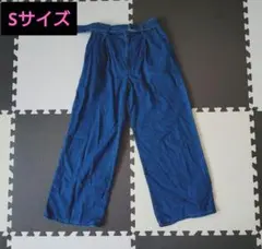 GU ベルト付き デニムワイドパンツ Sサイズのサムネイル