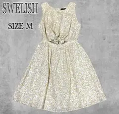 SWELISH ハニーズ 花柄 ノースリーブ ひざ丈ワンピース Mサイズのサムネイル