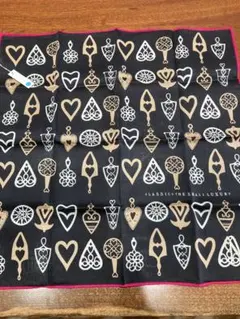CLASSICS THE SMALL LUXURY ハンカチ イニシャルM刺繍のサムネイル