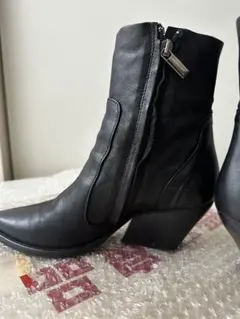 IMMA ブラックレザーショートブーツ