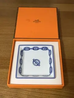 HERMES シェーヌダンクル スクエアプレート トレイ青系未使用品のサムネイル