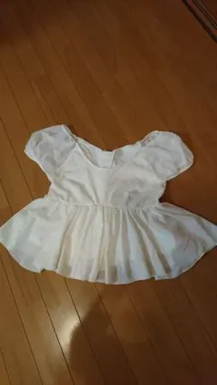 バックリボン ホワイトペプラムブラウス