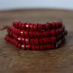 ホワイトハーツ オールドビーズ 6ミリくらい 一連 濃赤