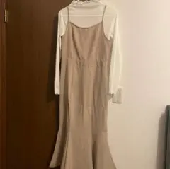 ベージュ 薄手キャミワンピース フレア