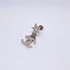 CHANEL シルバー ロゴピアス　（片耳のみ） 片耳のみ/美品】シャネル CHANEL ロゴピアス 楽天市場】シャネル