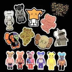 KAWS オリジナルフェイク ステッカー 4枚セット 非売品 ノベルティー KAWS オリジナルフェイク ステッカー 4枚セット 非売品 ノベルティー
