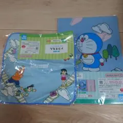 1番くじ　ドラえもん　クリアファイル　ハンドタオル