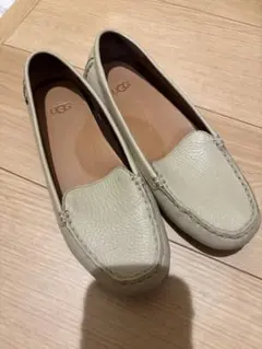 UGG ローファー 12月まで
