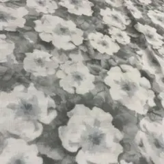 ガーゼ花柄デザインの生地　約114cm幅×100cm