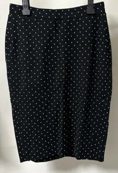 ユニクロ　ポンチペンシルスカート　タイトスカート　ドット　水玉　黒　ブラック　M