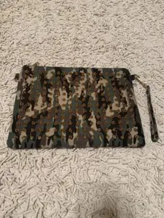 DIAVEL ディアベル　スタッズ　クラッチバッグ　迷彩