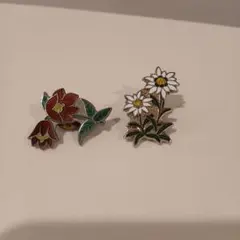 花のデザイン ブローチ 2個セット