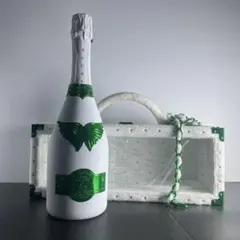 Item thumbnail for item 8f76bb7b-64eb-451e-9bef-f3226b146c58