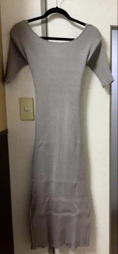 【新品】グレイル★バックオープンスリットニットワンピ