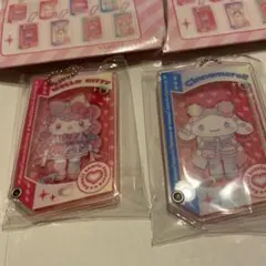 原宿限定　カスタムアクリルチャーム　キティ　シナモン2個　サンリオ