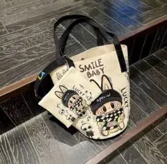 新品ラブブ トートバッグ 　バケツ形　両面ラブブの刺繍　小物ポーチ　ベルト　3点