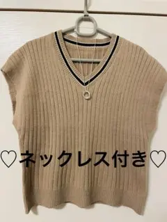 【新品】キャメル Vネック ニットベスト