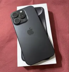 美品iPhone 15pro 256GB ブラックチタニウム 本体