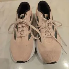 adidas　ピンク メッシュ ランニングシューズ 美品