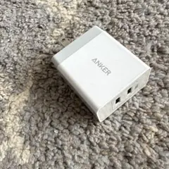 ぼ*ん様 ANKER 24W USB 2ポート急速充電器 ホワイト