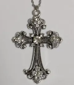 【在庫1】十字架　ホワイト　ラインストーン　シルバーネックレス