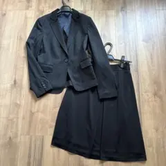 美品　LAUTREAMONT スーツ　ジャケット＆スカート　セットアップのサムネイル