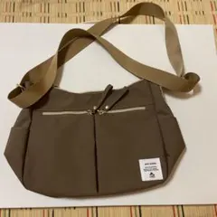 and mikka 洗える軽量ショルダー モカ色のサムネイル